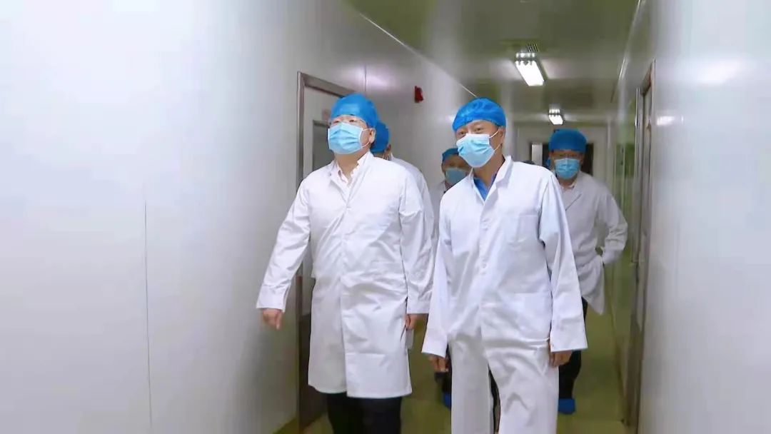 正定县长王立永一行莅临皇冠足彩网官网首页科技视察指导工作(图2)