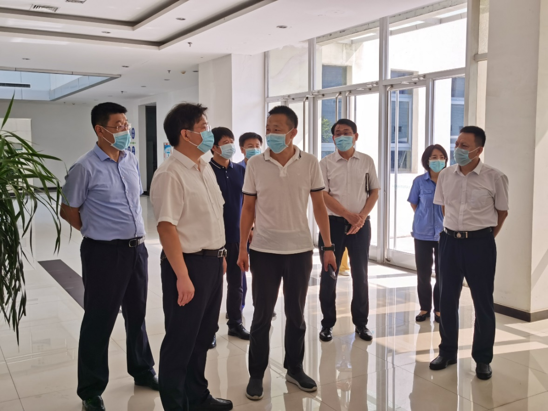 正定县长王立永一行莅临皇冠足彩网官网首页科技视察指导工作(图1)